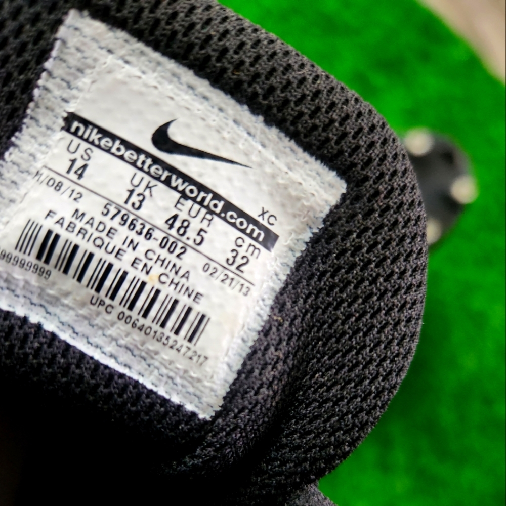 Nike Football Cleats - Picture 4 of 4